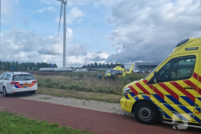 Hulpdiensten groots ingezet bij bedrijfspand