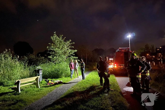 Inzet hulpdiensten na kledingvondst bij meer