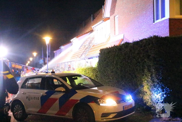 Dakgedeelte verwoest na brand