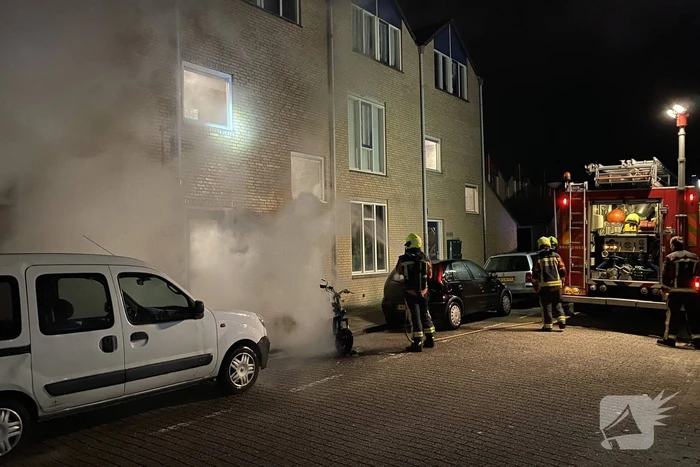 Scooter volledig uitgebrand