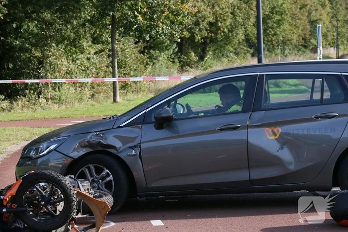 Brommerrijder gewond bij aanrijding