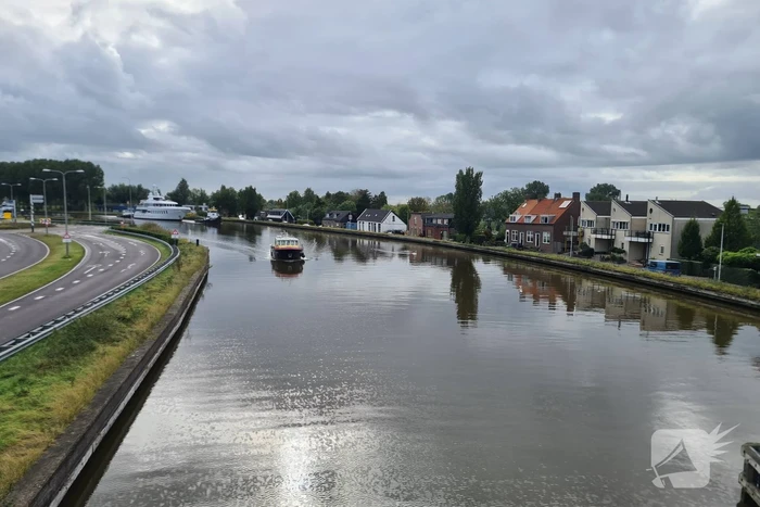 Jachtschepen Kaaimaneiland trekken veel bekijks