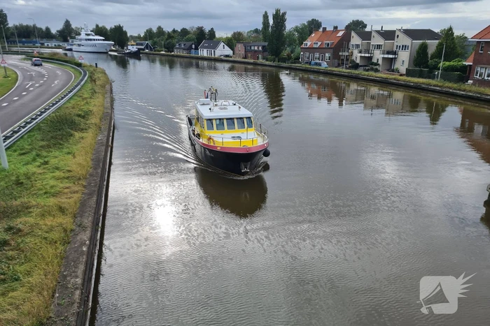 Jachtschepen Kaaimaneiland trekken veel bekijks