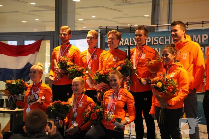 Paralympisch zwemteam gehuldigd