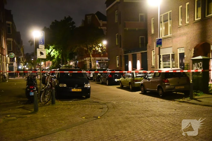 Man in auto neergeschoten