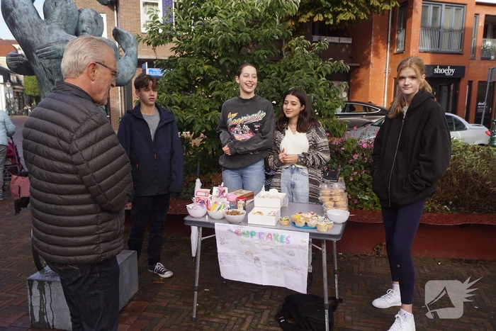 Leerlingen halen geld op voor Stichting Dierenzorg Eemland