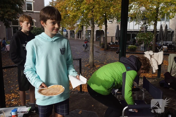 Leerlingen halen geld op voor Stichting Dierenzorg Eemland