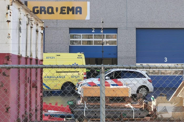Traumahelikopter landt op bedrijventerrein Kievitsmeent