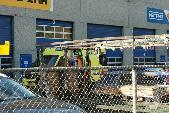 Traumahelikopter landt op bedrijventerrein Kievitsmeent