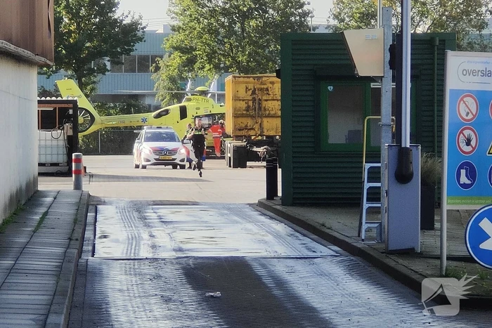 Traumahelikopter landt op bedrijventerrein Kievitsmeent
