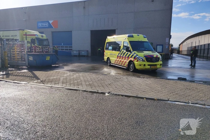 Traumahelikopter landt op bedrijventerrein Kievitsmeent