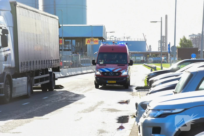 Man van hoogte gevallen in machinekamer van schip