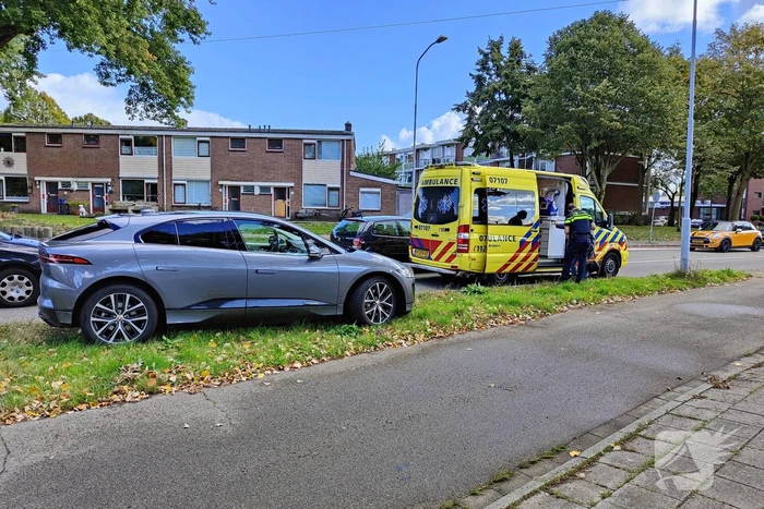 Fietsster gewond bij verkeersongeval in Bloemenbuurt
