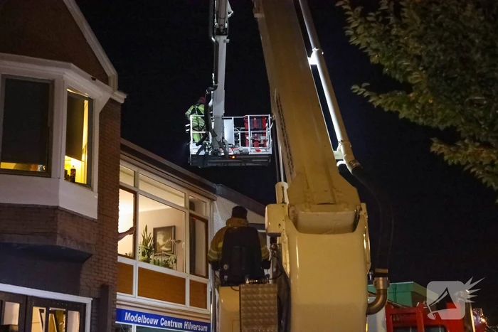Rook vanaf dak woning blijkt openhaard te zijn