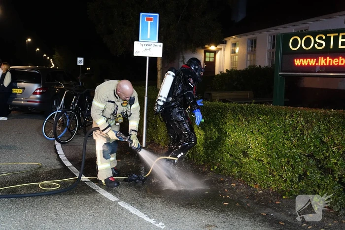 Personenauto belandt in sloot