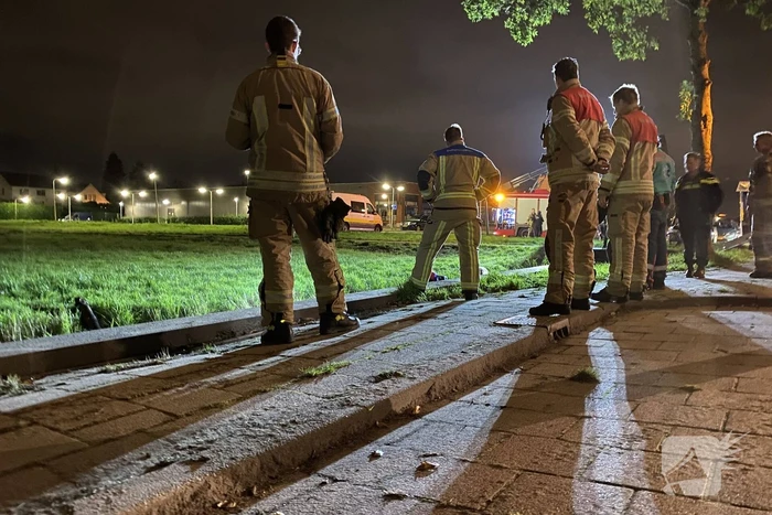 Brandweer verricht zoekactie in sloot