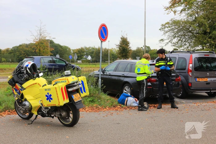 Agressieve pool slaat raam in en raakt gewond