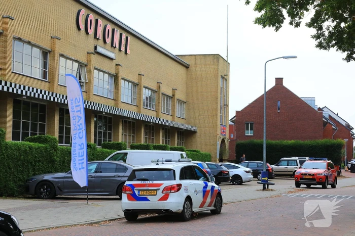 Decoratie-auto Coronel Lasergames rolt naar beneden, drie gewonden