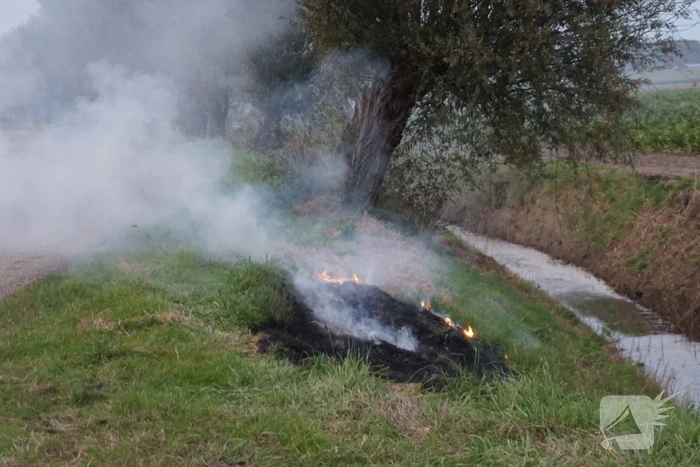 Stuk berm in brand door brandstichting