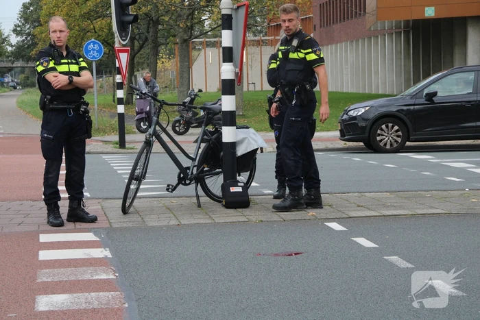 Fietser gewond bij botsing met elektrische driewiel brommer