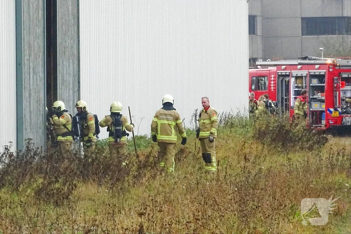 Uitslaande brand in een loods