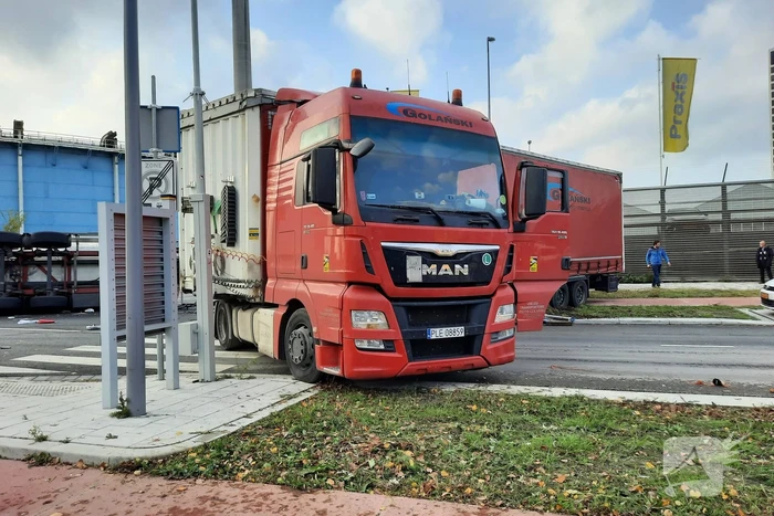 Grote brandweerinzet door ongeval tussen vrachtwagen en tankwagen
