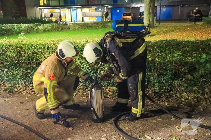 Personenauto total-loss door felle brand