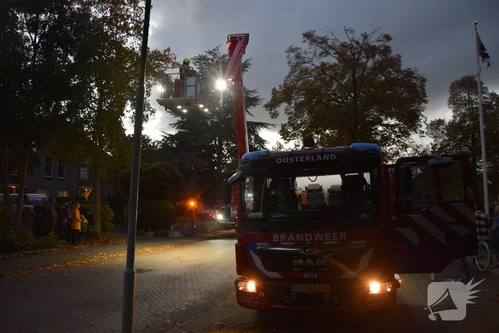 Straat afgsloten vanwege schoorsteenbrand