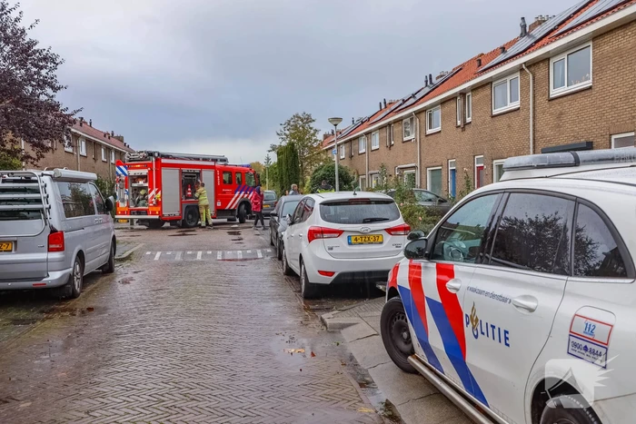 Rookmelder gaat af en buren bellen de brandweer