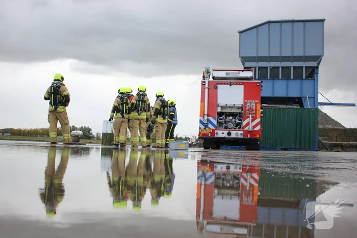 Brand in machinekamer van vrachtschip Laetitia