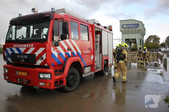 Brand in machinekamer van vrachtschip Laetitia