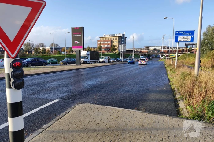 Twee auto's betrokken bij kop-staart botsing