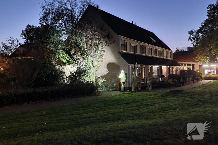 Afgebroken tak blokkeert brandgang