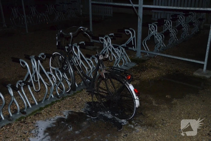 Fiets beschadigd door brand