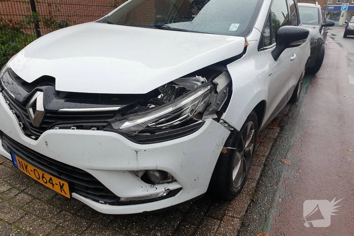 Schade bij ongeval tussen twee auto's