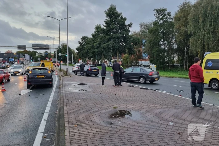 Veel schade bij ongeval op kruising