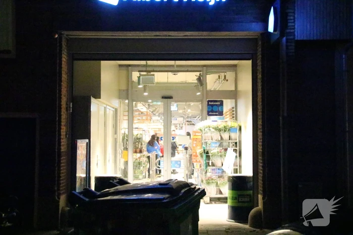 Dader gevlucht na overval op supermarkt