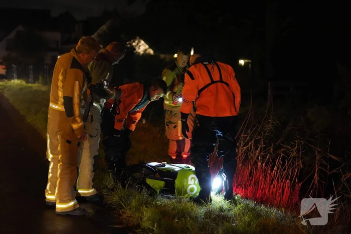 Scooter aangetroffen bij waterkant