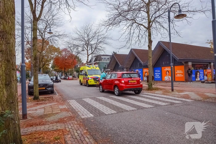 Voetganger aangereden op zebrapad