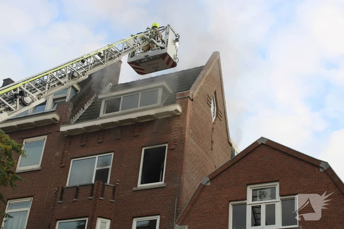 Hevige rookontwikkeling door brand in woning
