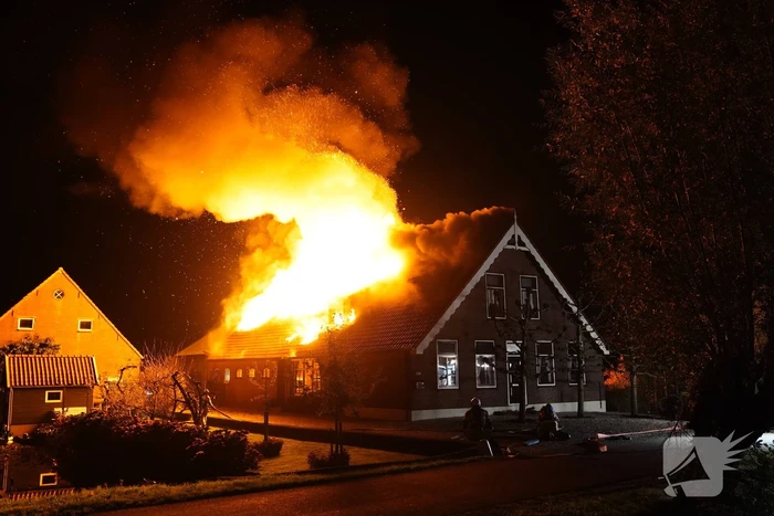 Boerderij verwoest door brand