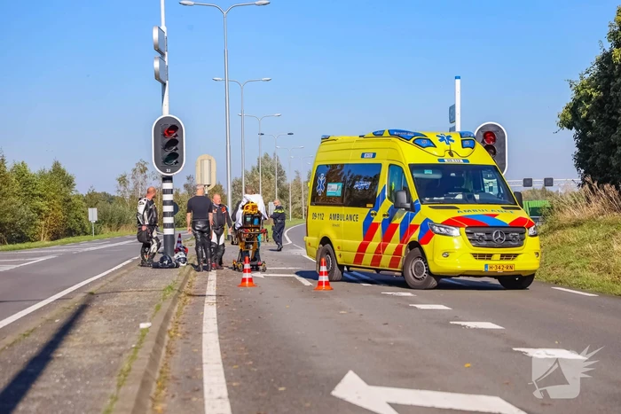 Twee motorrijders gewond bij ongeval