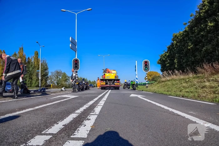 Twee motorrijders gewond bij ongeval