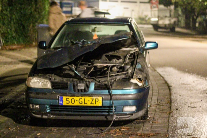 Schade aan personenauto door brand