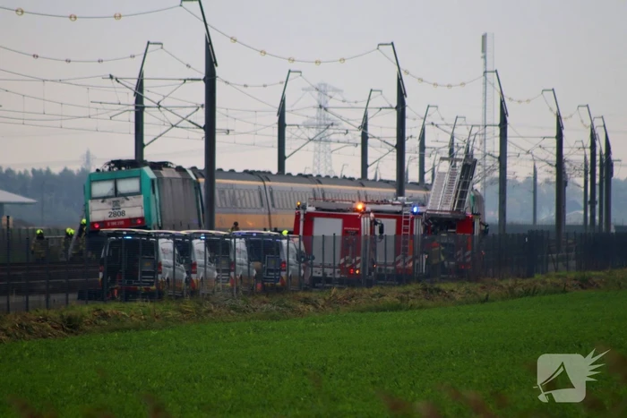 Brand in locomotief van passagierstrein