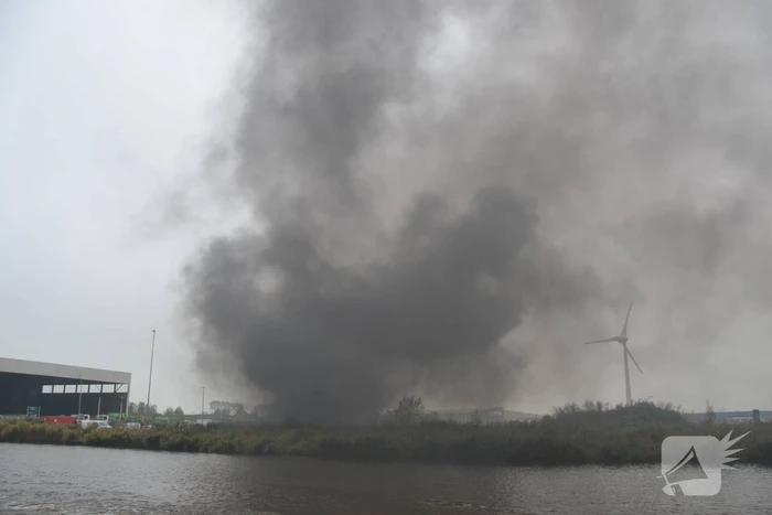 Veel rook bij brand in kraan