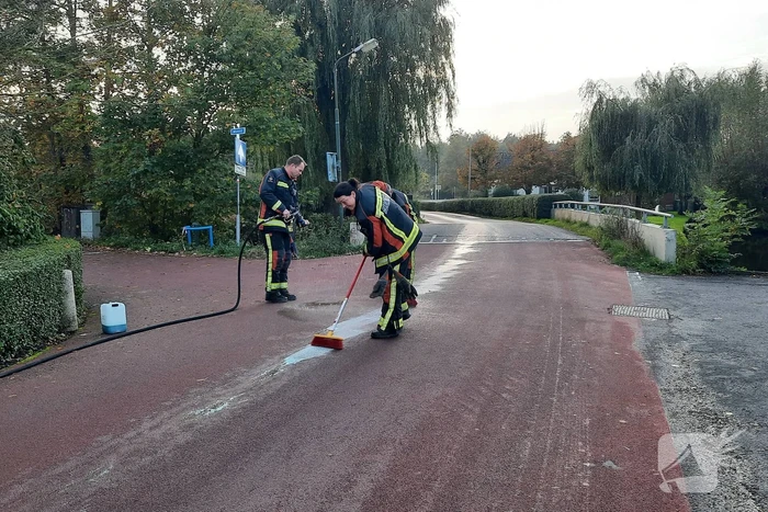 Traktor veroorzaakt kilometer lang oliespoor