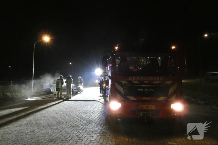 Auto in brand op carpoolplaats