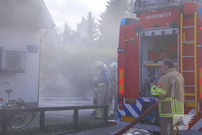 Grote brand in cafe met bovenwoning