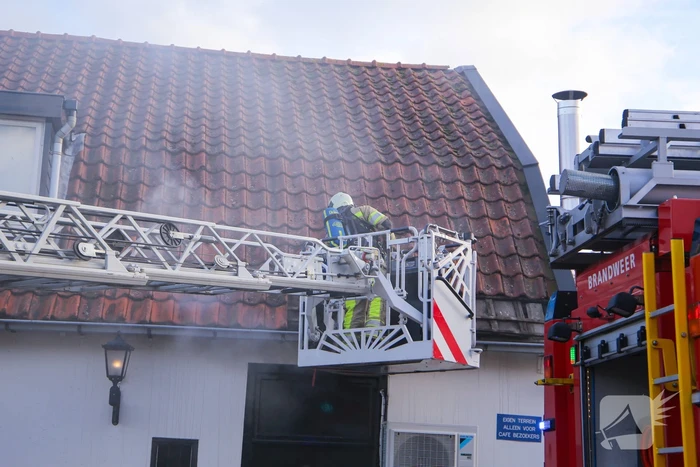 Grote brand in cafe met bovenwoning